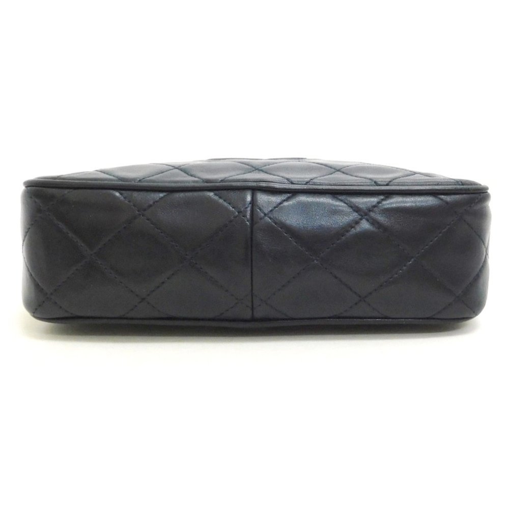 CHANEL Lamb Skin Navy Shoulder Bag! With booklet! - Picture 6 of 15
